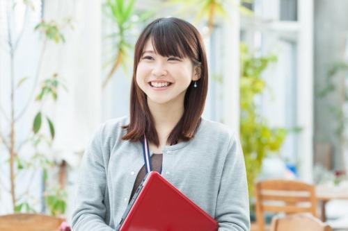 テレビ局内の番組サポートスタッフ